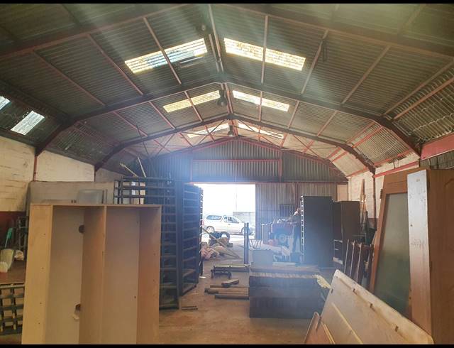 350M² FACTORY RENTED IN BLACKHEATH INDUSTRIAL